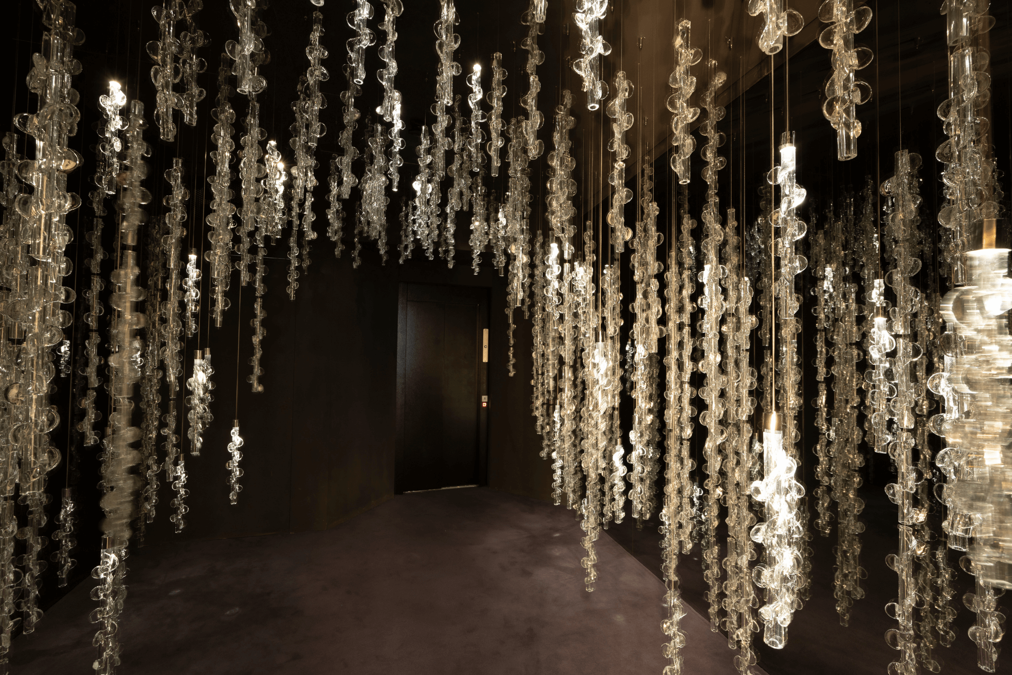 Endless lights reflection - Barovier e Toso - Fuorisalone 2024